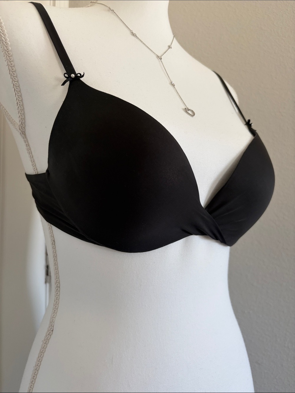 Victoria secret Everyday Black T-Shirt Bra - Smooth Push-Up Comfort